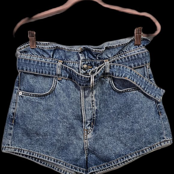 NWT H&M Divided Paper bag High waisted shorts - Picture 1 of 4